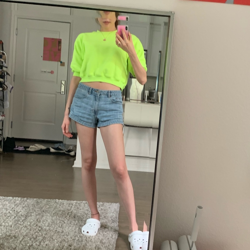 IGWT crop neon sweatshirt